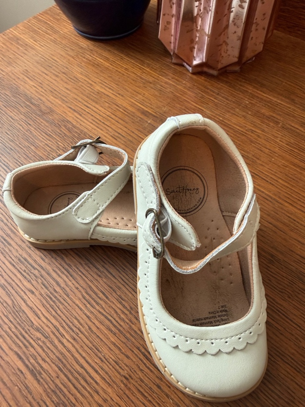 SweetHoney Cream Mary Jane Shoes with Scalloped Trim